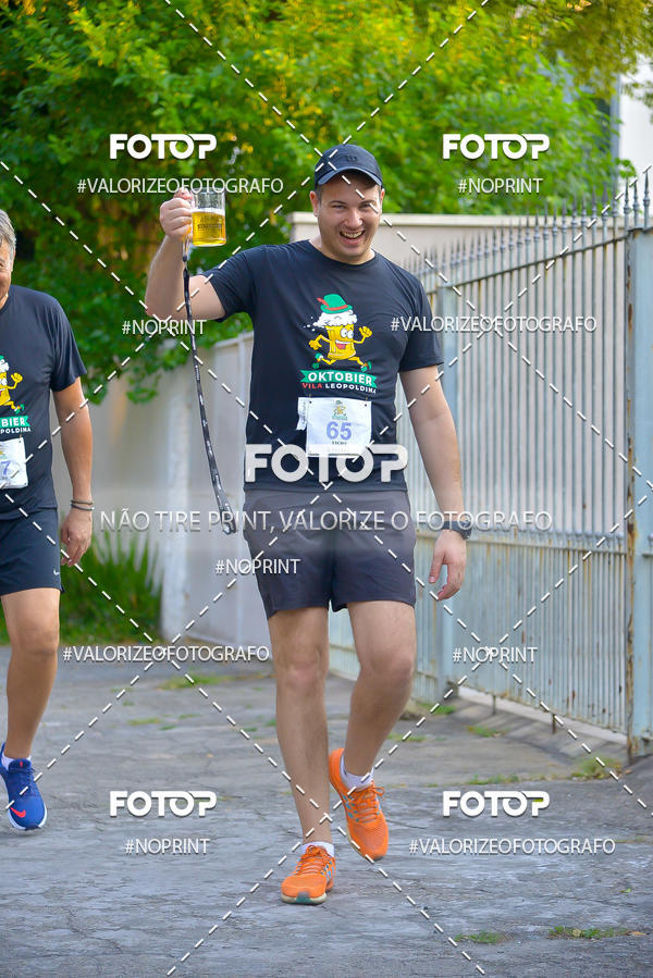 Buy your photos of the eventOktobier Corrida da Cerveja 2019 on Fotop