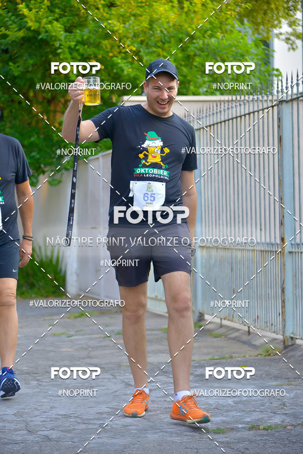 Buy your photos of the eventOktobier Corrida da Cerveja 2019 on Fotop