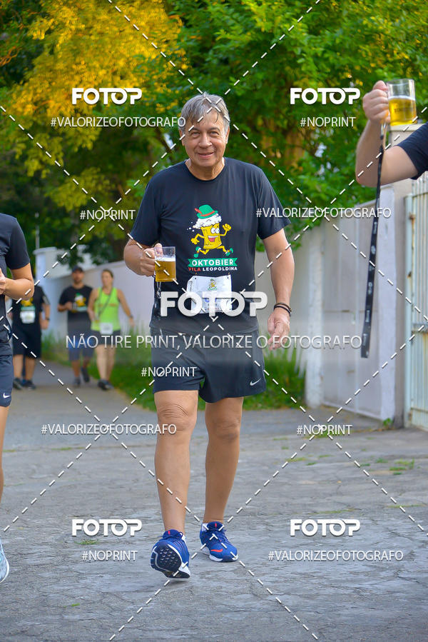 Buy your photos of the eventOktobier Corrida da Cerveja 2019 on Fotop