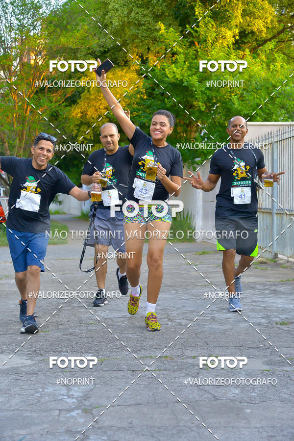 Buy your photos of the eventOktobier Corrida da Cerveja 2019 on Fotop