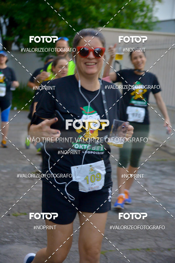 Buy your photos of the eventOktobier Corrida da Cerveja 2019 on Fotop