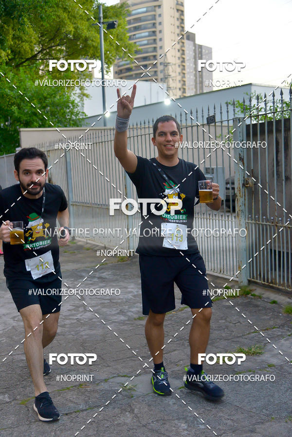 Buy your photos of the eventOktobier Corrida da Cerveja 2019 on Fotop