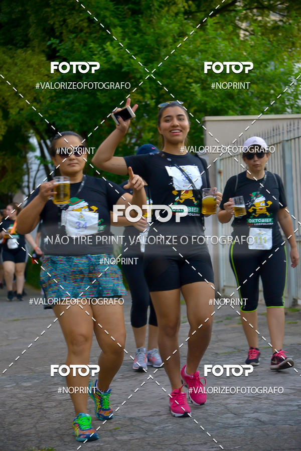 Buy your photos of the eventOktobier Corrida da Cerveja 2019 on Fotop