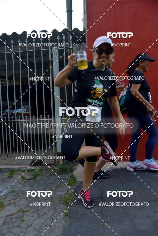 Buy your photos of the eventOktobier Corrida da Cerveja 2019 on Fotop