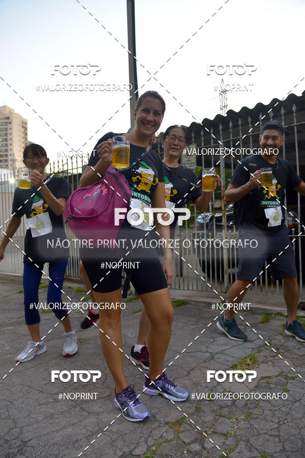 Buy your photos of the eventOktobier Corrida da Cerveja 2019 on Fotop