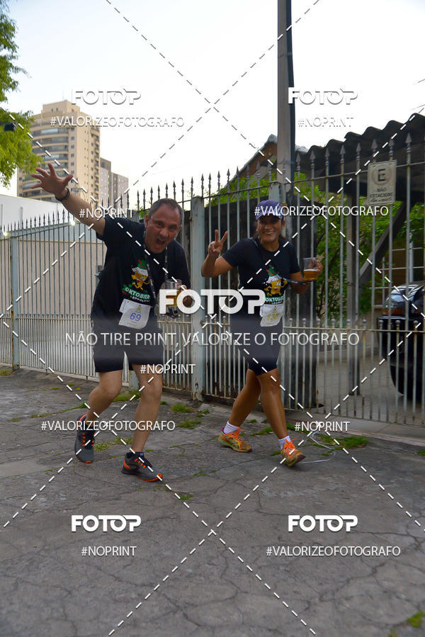 Buy your photos of the eventOktobier Corrida da Cerveja 2019 on Fotop