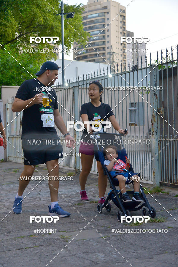 Buy your photos of the eventOktobier Corrida da Cerveja 2019 on Fotop