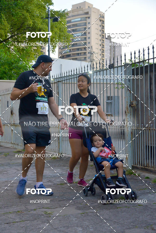 Buy your photos of the eventOktobier Corrida da Cerveja 2019 on Fotop