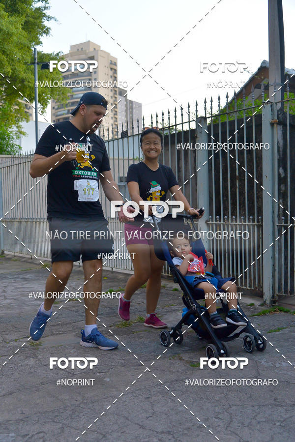 Buy your photos of the eventOktobier Corrida da Cerveja 2019 on Fotop