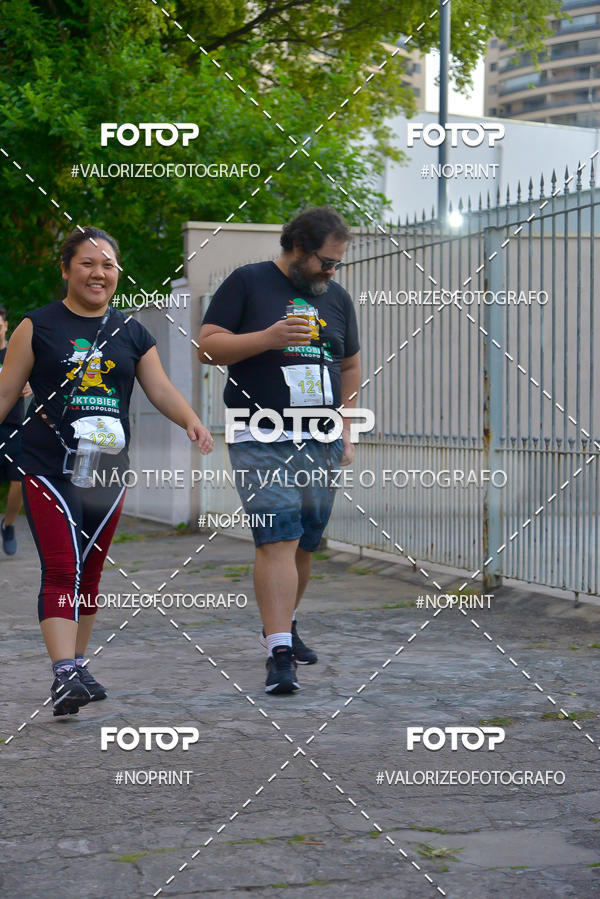 Buy your photos of the eventOktobier Corrida da Cerveja 2019 on Fotop