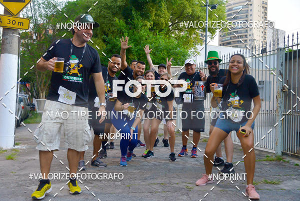 Buy your photos of the eventOktobier Corrida da Cerveja 2019 on Fotop