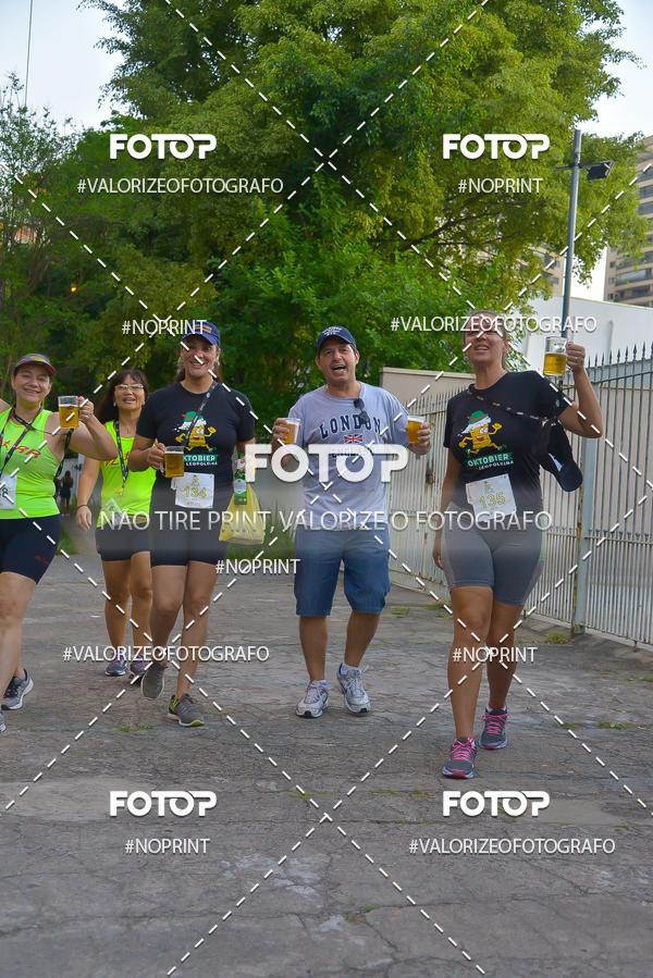 Buy your photos of the eventOktobier Corrida da Cerveja 2019 on Fotop