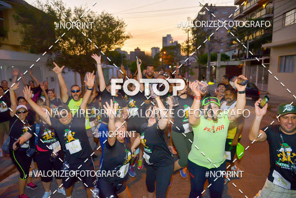 Buy your photos of the eventOktobier Corrida da Cerveja 2019 on Fotop