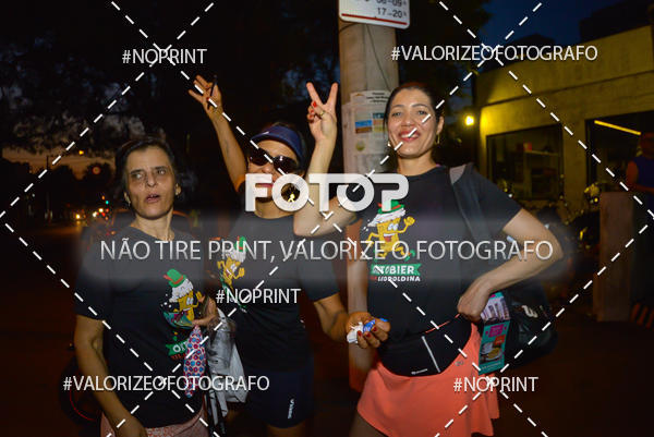 Buy your photos of the eventOktobier Corrida da Cerveja 2019 on Fotop