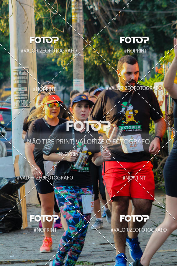 Buy your photos of the eventOktobier Corrida da Cerveja 2019 on Fotop