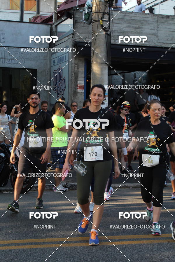 Buy your photos of the eventOktobier Corrida da Cerveja 2019 on Fotop