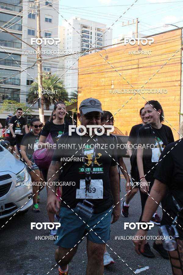 Buy your photos of the eventOktobier Corrida da Cerveja 2019 on Fotop