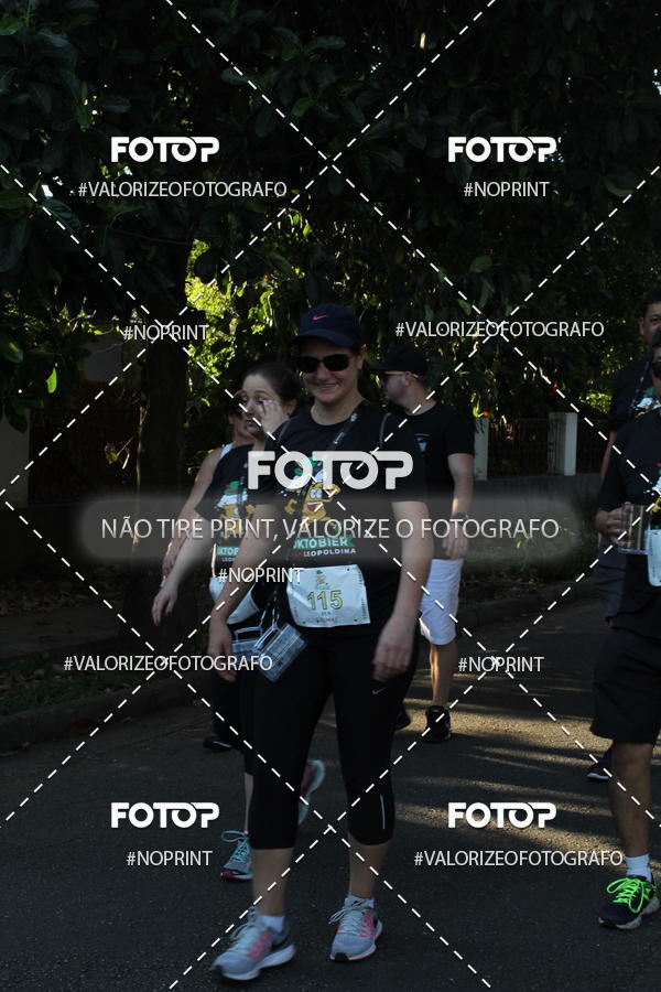 Buy your photos of the eventOktobier Corrida da Cerveja 2019 on Fotop