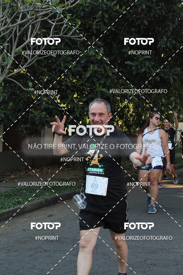 Buy your photos of the eventOktobier Corrida da Cerveja 2019 on Fotop