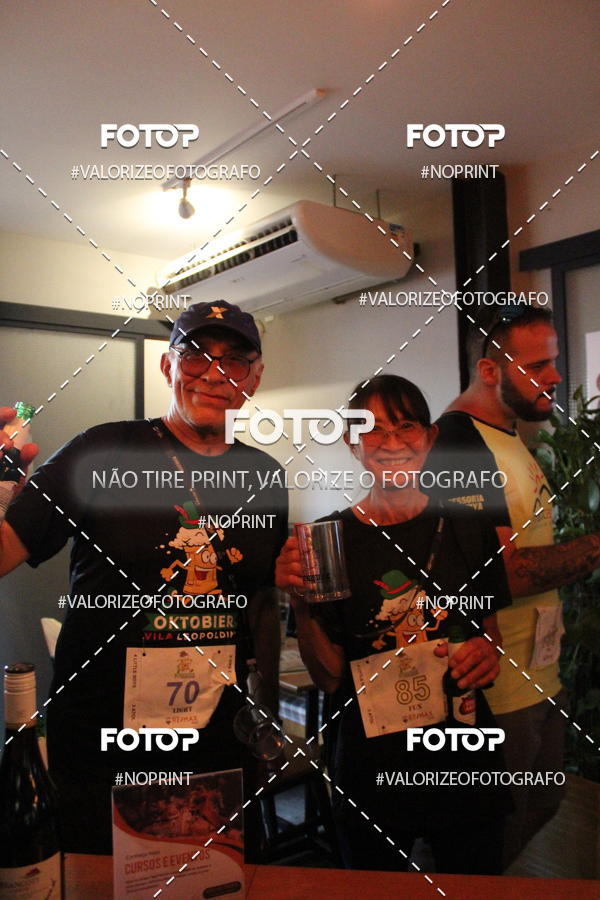 Buy your photos of the eventOktobier Corrida da Cerveja 2019 on Fotop