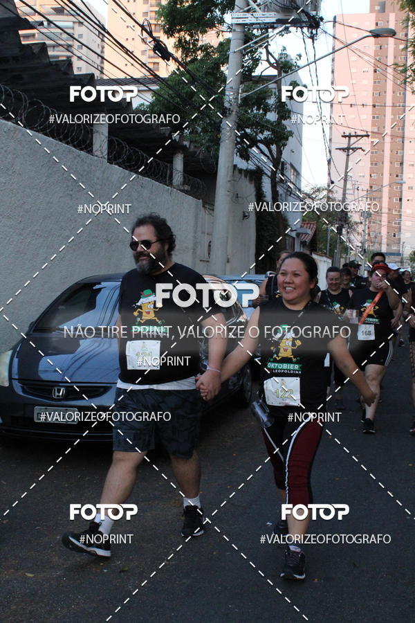 Buy your photos of the eventOktobier Corrida da Cerveja 2019 on Fotop