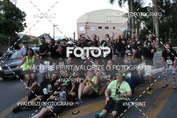 Buy your photos of the eventOktobier Corrida da Cerveja 2019 on Fotop