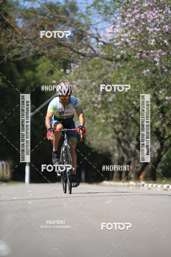 Buy your photos of the eventPedal Protea pela cura do cncer de mama on Fotop