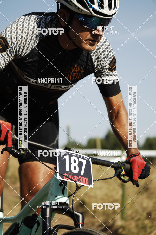 Achetez vos photos de l'vnementEco Biker 300 sur Fotop