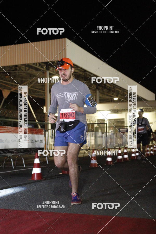 Achetez vos photos de l'vnementSANTANDER TRACK&FIELD RUN SERIES BH Airport sur Fotop