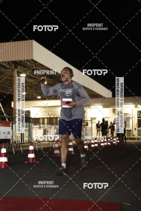 Compra tus fotos del eventoSANTANDER TRACK&FIELD RUN SERIES BH Airport En Fotop