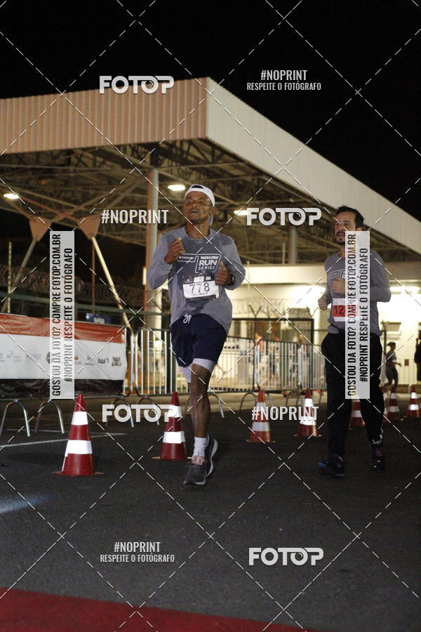 Compra tus fotos del eventoSANTANDER TRACK&FIELD RUN SERIES BH Airport En Fotop