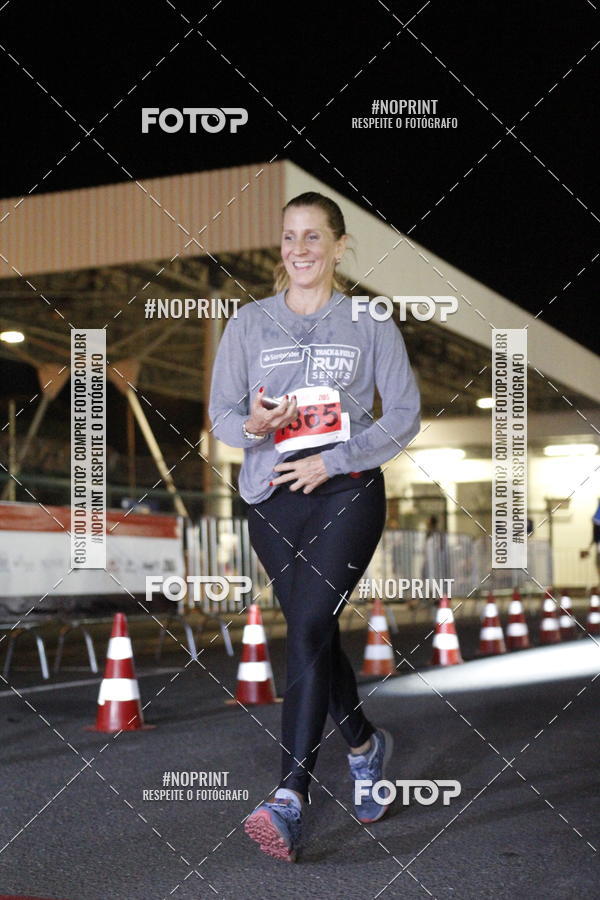 Achetez vos photos de l'vnementSANTANDER TRACK&FIELD RUN SERIES BH Airport sur Fotop