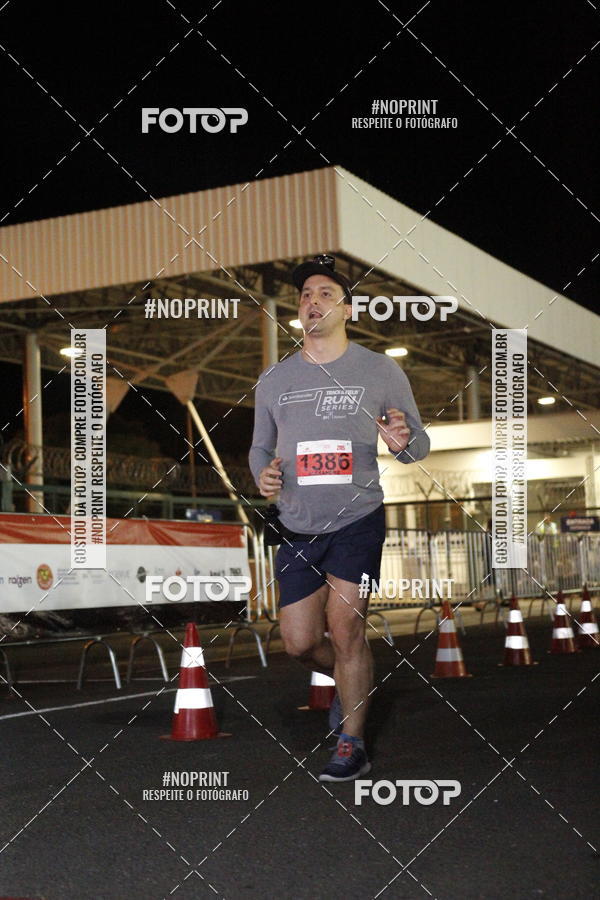 Compra tus fotos del eventoSANTANDER TRACK&FIELD RUN SERIES BH Airport En Fotop