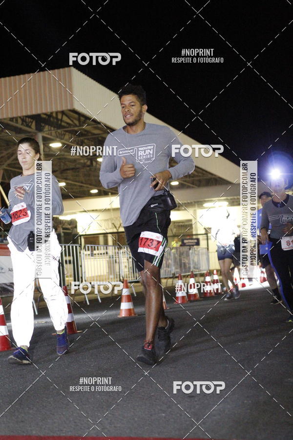 Achetez vos photos de l'vnementSANTANDER TRACK&FIELD RUN SERIES BH Airport sur Fotop