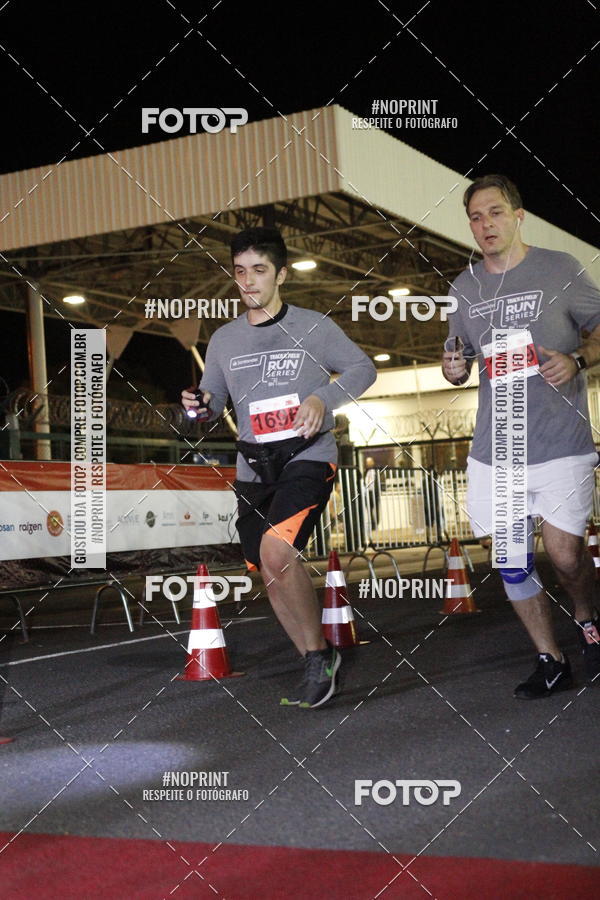 Achetez vos photos de l'vnementSANTANDER TRACK&FIELD RUN SERIES BH Airport sur Fotop