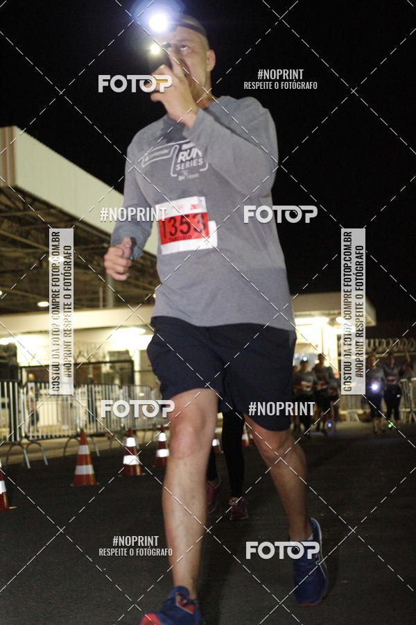 Achetez vos photos de l'vnementSANTANDER TRACK&FIELD RUN SERIES BH Airport sur Fotop