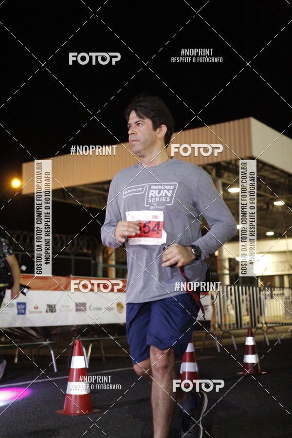 Compra tus fotos del eventoSANTANDER TRACK&FIELD RUN SERIES BH Airport En Fotop