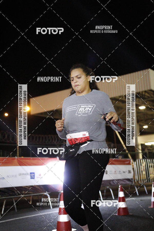 Compra tus fotos del eventoSANTANDER TRACK&FIELD RUN SERIES BH Airport En Fotop