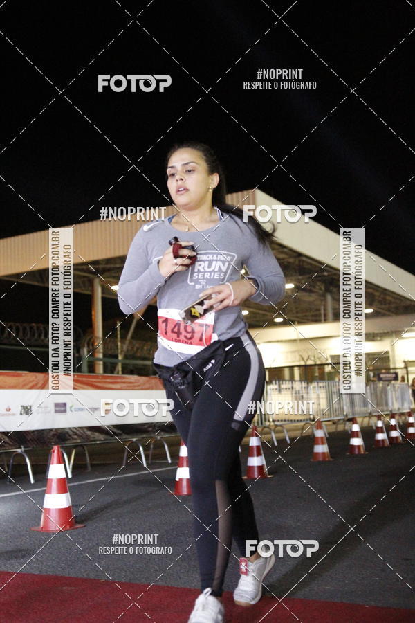 Compra tus fotos del eventoSANTANDER TRACK&FIELD RUN SERIES BH Airport En Fotop