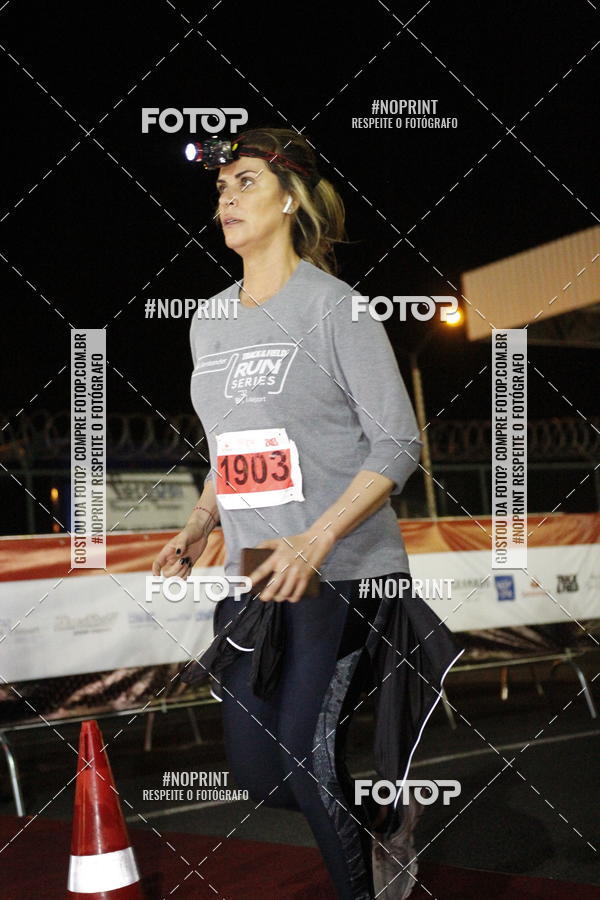 Achetez vos photos de l'vnementSANTANDER TRACK&FIELD RUN SERIES BH Airport sur Fotop