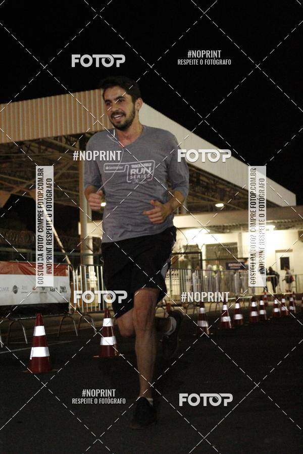 Compra tus fotos del eventoSANTANDER TRACK&FIELD RUN SERIES BH Airport En Fotop