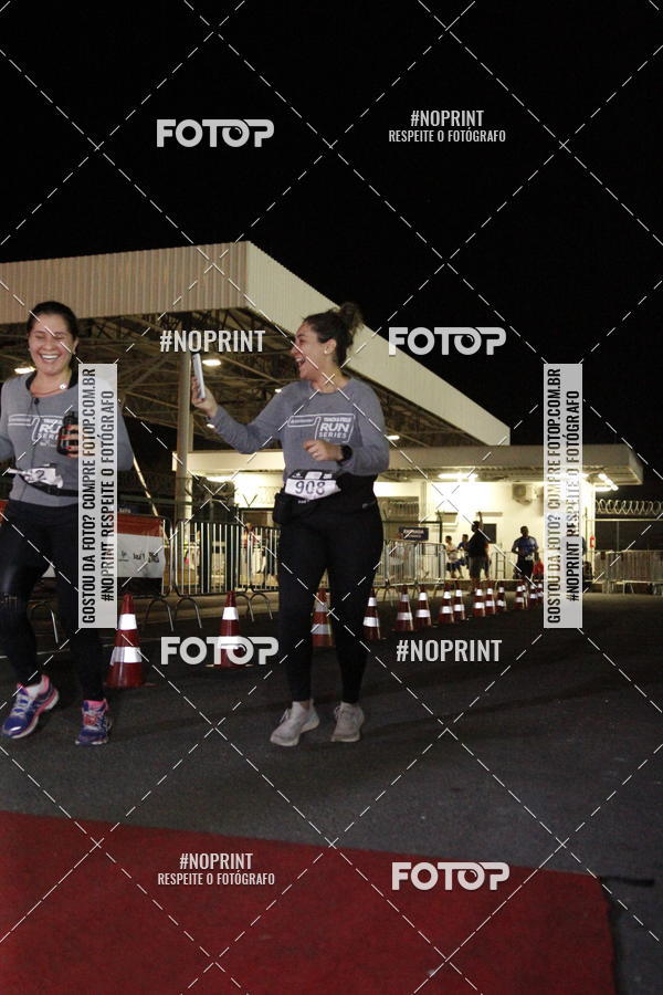 Compra tus fotos del eventoSANTANDER TRACK&FIELD RUN SERIES BH Airport En Fotop