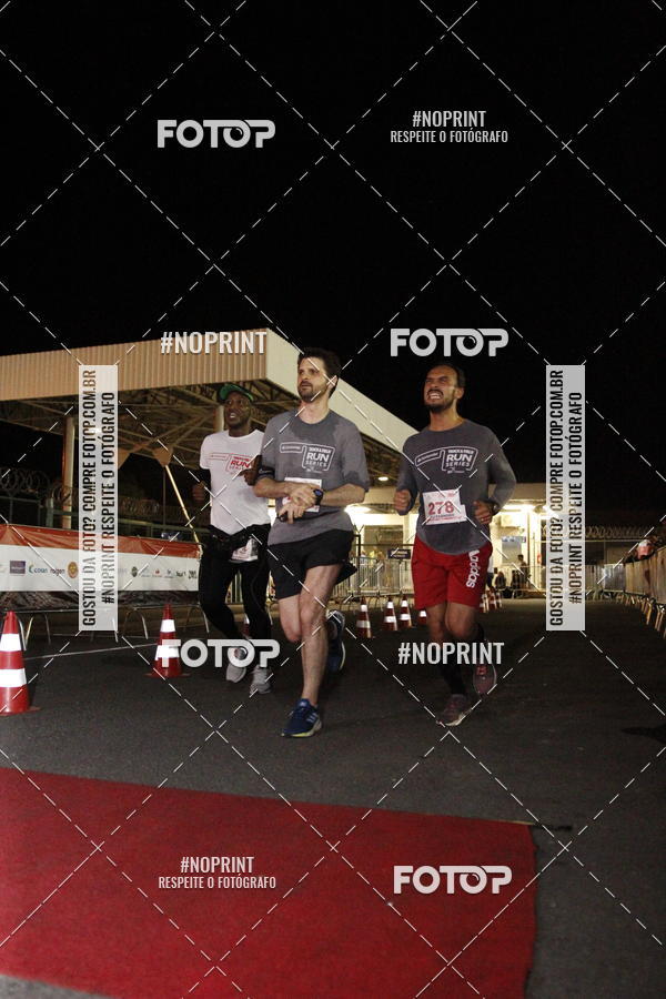 Achetez vos photos de l'vnementSANTANDER TRACK&FIELD RUN SERIES BH Airport sur Fotop