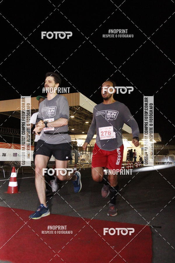 Achetez vos photos de l'vnementSANTANDER TRACK&FIELD RUN SERIES BH Airport sur Fotop