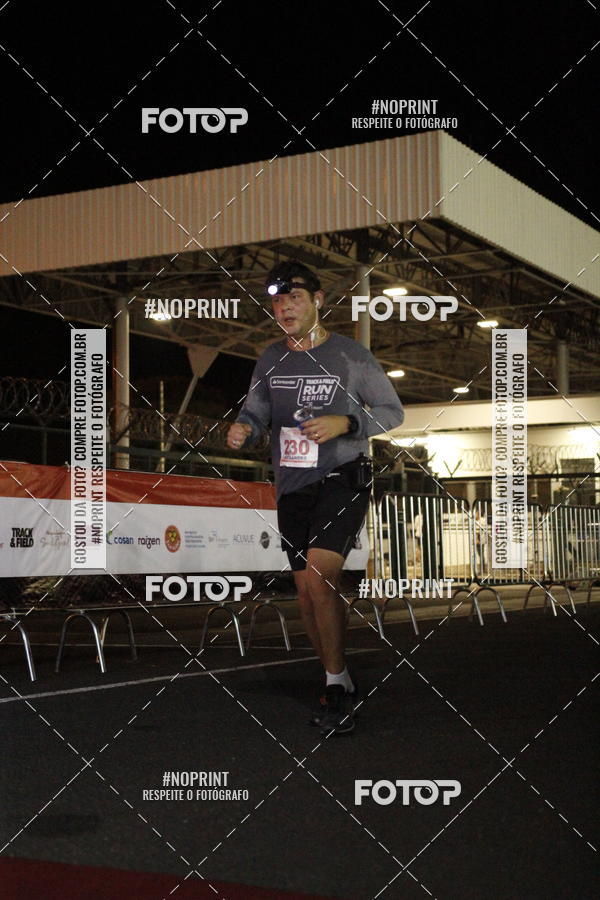 Achetez vos photos de l'vnementSANTANDER TRACK&FIELD RUN SERIES BH Airport sur Fotop