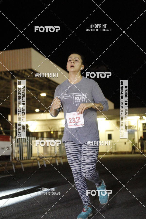 Achetez vos photos de l'vnementSANTANDER TRACK&FIELD RUN SERIES BH Airport sur Fotop