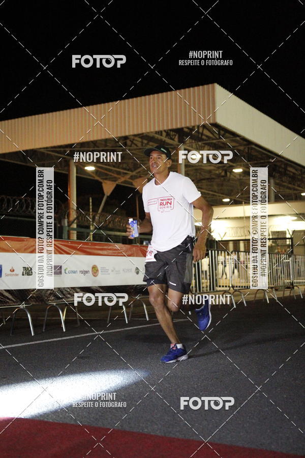 Achetez vos photos de l'vnementSANTANDER TRACK&FIELD RUN SERIES BH Airport sur Fotop