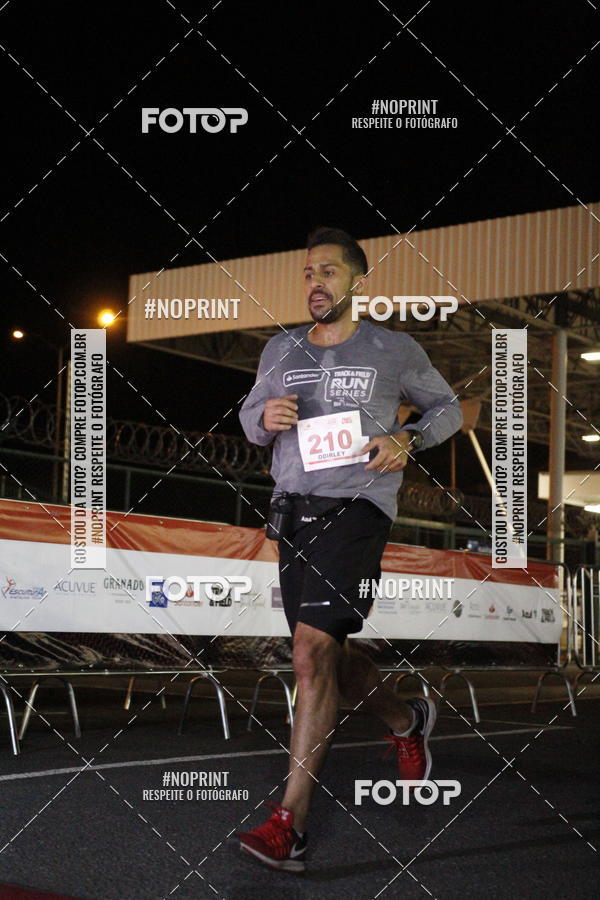 Achetez vos photos de l'vnementSANTANDER TRACK&FIELD RUN SERIES BH Airport sur Fotop