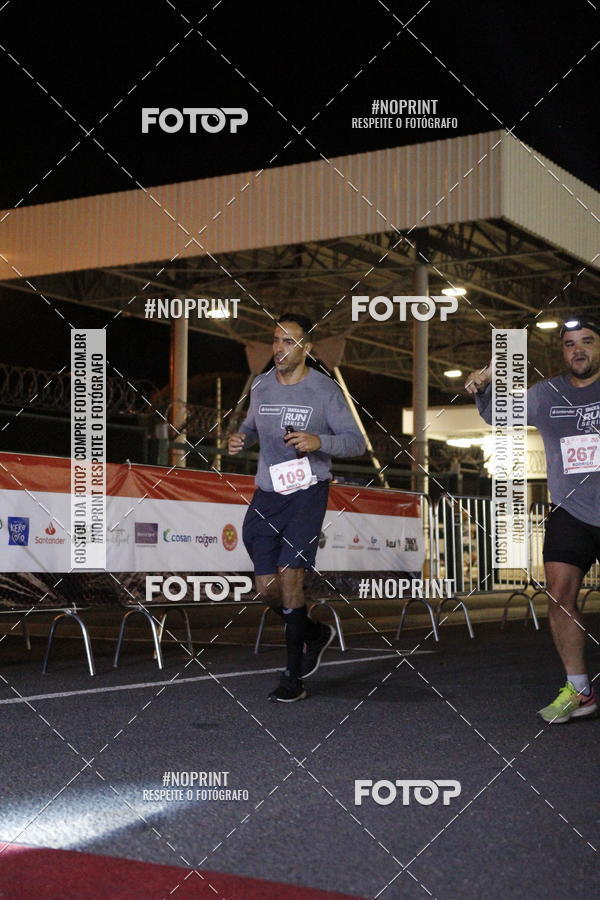 Compra tus fotos del eventoSANTANDER TRACK&FIELD RUN SERIES BH Airport En Fotop
