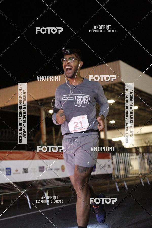 Compra tus fotos del eventoSANTANDER TRACK&FIELD RUN SERIES BH Airport En Fotop